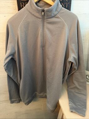 Men's Light Gray Half-Zip Fleece Pullover